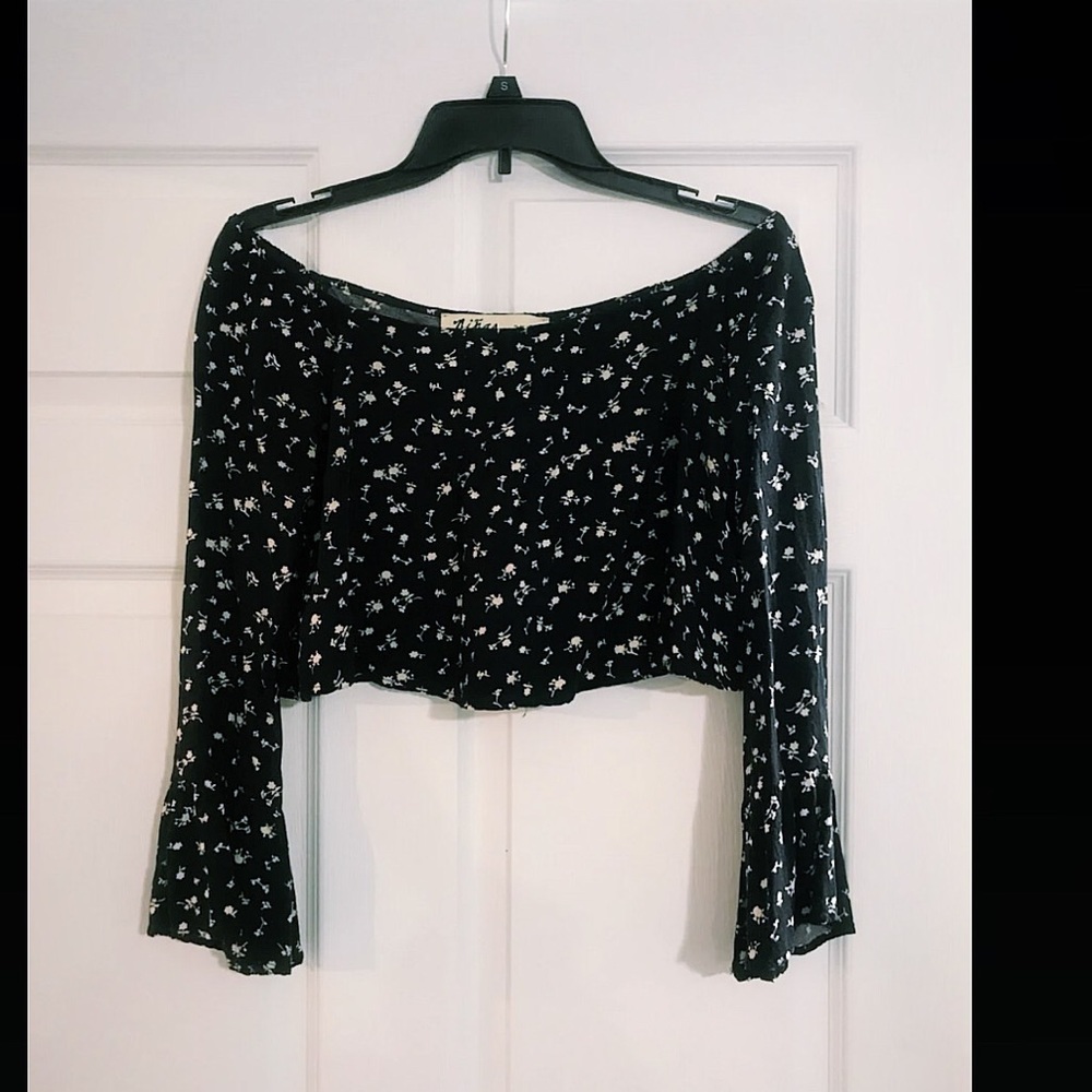 Stone Cold Fox Off the Shoulder Top S